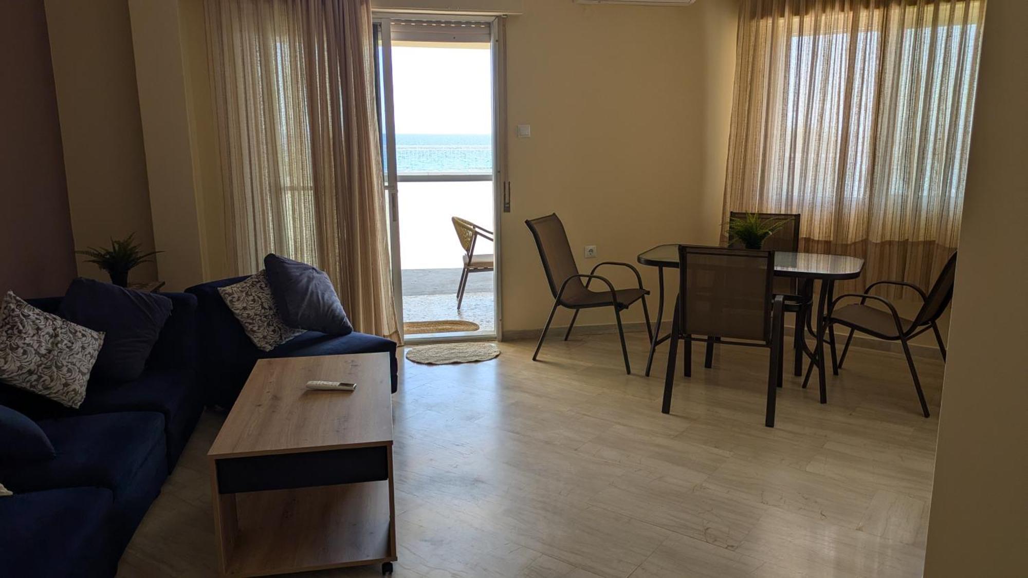 Beachfront Apartment Nea Moudania Buitenkant foto